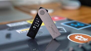 Ledger block chain technology crypto trading bitcoin wallet decentralized finance